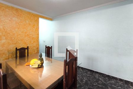 Casa à venda com 100m², 3 quartos e 2 vagas Casa à venda com 100m², 3 quartos e 2 vagasCopa