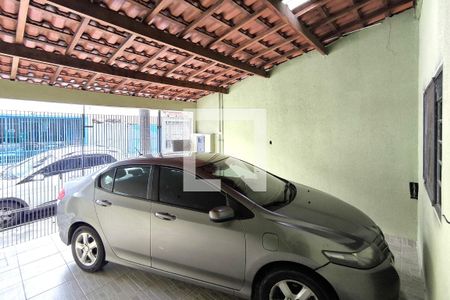 Casa à venda com 100m², 3 quartos e 2 vagas Casa à venda com 100m², 3 quartos e 2 vagasÁrea externa