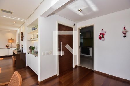 Hall de Entrada de apartamento à venda com 4 quartos, 202m² em Vila Sonia, São Paulo