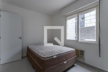 Quarto de apartamento para alugar com 1 quarto, 39m² em Passo D’areia, Porto Alegre