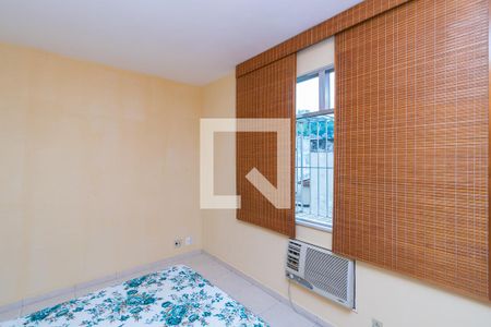 Quarto 1 de apartamento para alugar com 2 quartos, 72m² em Vila Kosmos, Rio de Janeiro