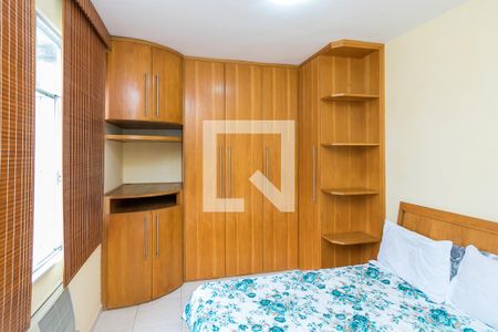 Quarto 1 - Armários de apartamento para alugar com 2 quartos, 72m² em Vila Kosmos, Rio de Janeiro