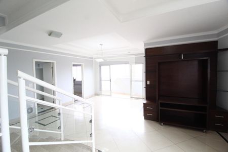 Sala de apartamento para alugar com 3 quartos, 217m² em Santa Mônica, Uberlândia