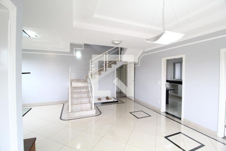 Sala de apartamento para alugar com 3 quartos, 217m² em Santa Mônica, Uberlândia