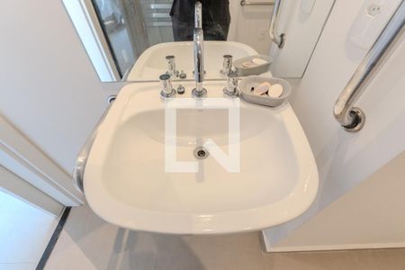 Banheiro de kitnet/studio à venda com 1 quarto, 19m² em Bela Vista, São Paulo