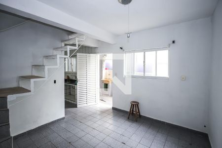 Sala de casa para alugar com 2 quartos, 70m² em Vila Gumercindo, São Paulo