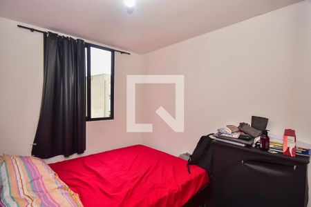 Quarto 1 de apartamento para alugar com 2 quartos, 55m² em Conjunto Promorar Raposo Tavares, São Paulo