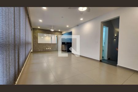 Sala de casa para alugar com 4 quartos, 185m² em Boqueirão, Santos