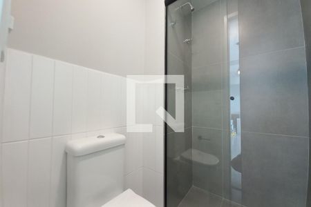 Banheiro de apartamento para alugar com 1 quarto, 33m² em Parque Industrial, Campinas