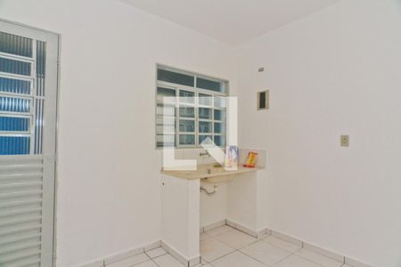 Kitnet de casa para alugar com 1 quarto, 30m² em Vila Palmeiras, São Paulo