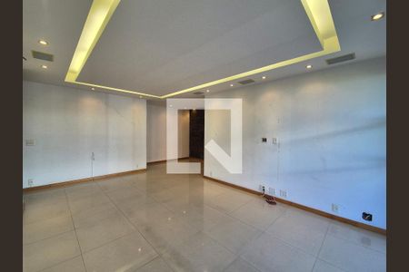 Sala de apartamento para alugar com 4 quartos, 120m² em Barra da Tijuca, Rio de Janeiro