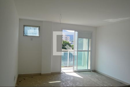 Sala de apartamento para alugar com 1 quarto, 47m² em Taquara, Rio de Janeiro