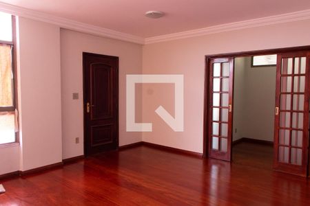 SALA de apartamento para alugar com 3 quartos, 111m² em Jardim Chapadão, Campinas