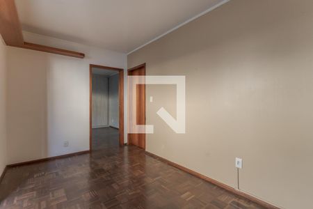 Sala 2 de casa para alugar com 4 quartos, 221m² em Jardim Lindóia, Porto Alegre