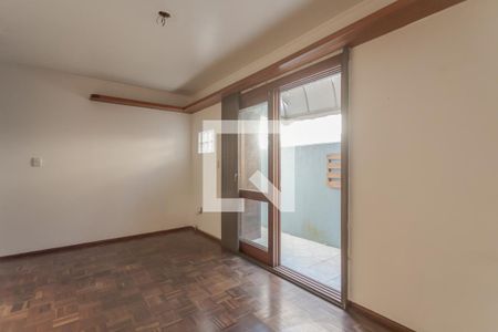 Sala 2 de casa para alugar com 4 quartos, 221m² em Jardim Lindóia, Porto Alegre