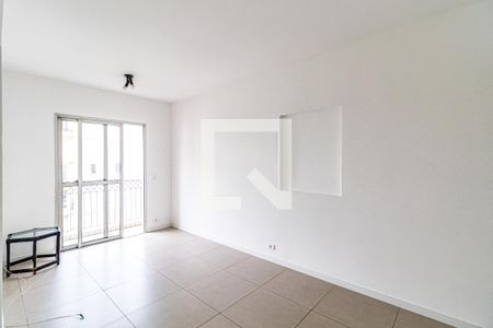 Sala de apartamento para alugar com 3 quartos, 64m² em Cidade São Francisco, São Paulo