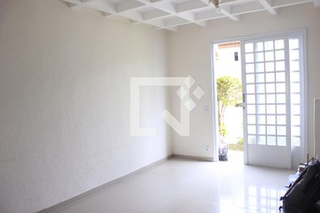 Sala de casa de condomínio para alugar com 2 quartos, 70m² em Vila Nova Bonsucesso, Guarulhos