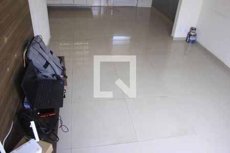 Sala de casa de condomínio para alugar com 2 quartos, 70m² em Vila Nova Bonsucesso, Guarulhos