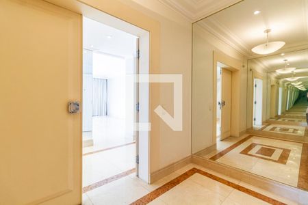 Hall Elevador de apartamento à venda com 3 quartos, 535m² em Vila Mariana, São Paulo