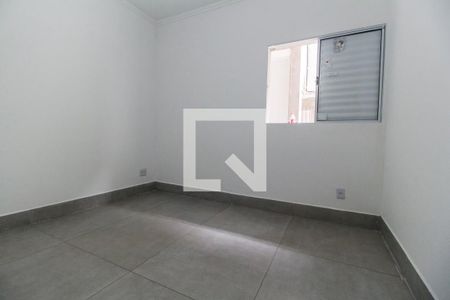 Quarto de casa para alugar com 1 quarto, 90m² em Vila Veloso, Carapicuíba