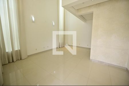 Sala de casa de condomínio para alugar com 4 quartos, 303m² em Jardins Lisboa, Goiânia