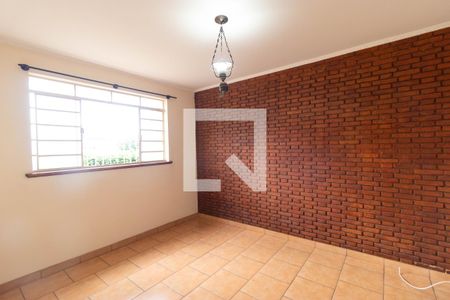 Sala 02 de casa para alugar com 3 quartos, 150m² em Chácara da Barra, Campinas