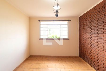 Sala 02 de casa para alugar com 3 quartos, 150m² em Chácara da Barra, Campinas