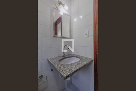 Banheiro de casa para alugar com 1 quarto, 30m² em Jardim Aricanduva, São Paulo