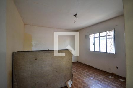 Quarto 2 de casa para alugar com 2 quartos, 55m² em Heliópolis, Belford Roxo