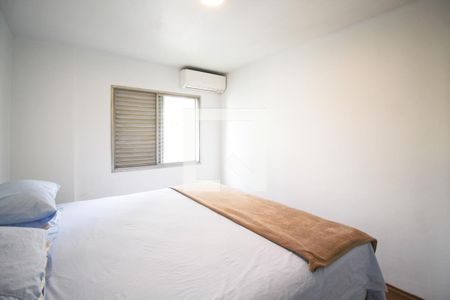 Quarto 2 de apartamento para alugar com 2 quartos, 75m² em Itaim Bibi, São Paulo