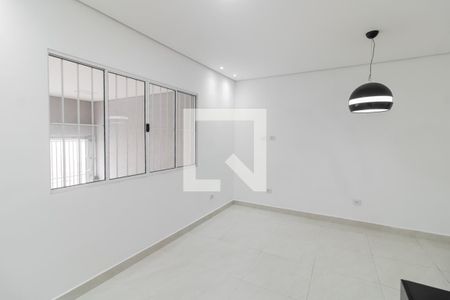 Sala de casa para alugar com 2 quartos, 120m² em Vila Granada, São Paulo