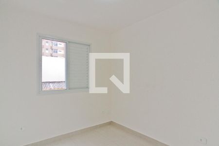 Quarto 2 de apartamento para alugar com 2 quartos, 48m² em Vila Santa Edwiges, São Paulo