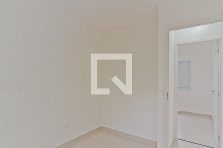 Quarto 2 de apartamento para alugar com 2 quartos, 48m² em Vila Santa Edwiges, São Paulo