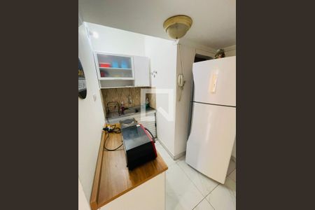 Cozinha de apartamento para alugar com 1 quarto, 45m² em República, São Paulo