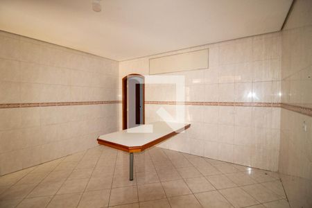 Cozinha de casa à venda com 2 quartos, 200m² em Caxingui, São Paulo