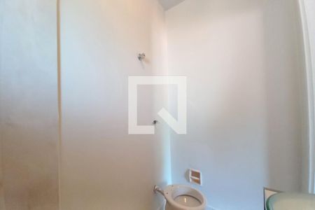 Casa à venda com 149m², 4 quartos e 2 vagas Casa à venda com 149m², 4 quartos e 2 vagasBanheiro da Suíte