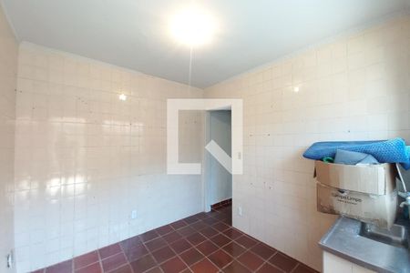 Casa à venda com 149m², 4 quartos e 2 vagas Casa à venda com 149m², 4 quartos e 2 vagasEdícula Cozinha