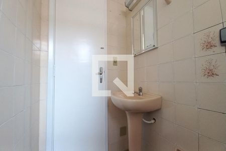 Casa à venda com 149m², 4 quartos e 2 vagas Casa à venda com 149m², 4 quartos e 2 vagasEdícula Banheiro
