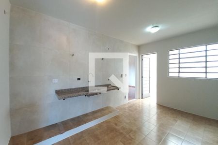 Casa à venda com 149m², 4 quartos e 2 vagas Casa à venda com 149m², 4 quartos e 2 vagasCozinha