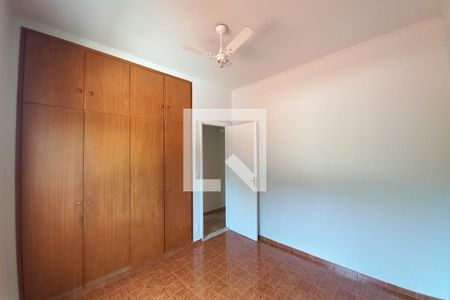 Casa à venda com 149m², 4 quartos e 2 vagas Casa à venda com 149m², 4 quartos e 2 vagasQuarto 2