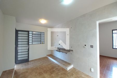 Casa à venda com 149m², 4 quartos e 2 vagas Casa à venda com 149m², 4 quartos e 2 vagasCozinha