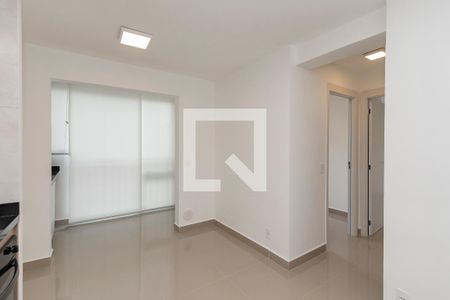 Sala/ Cozinha de apartamento para alugar com 2 quartos, 36m² em Jardim Caravelas, São Paulo