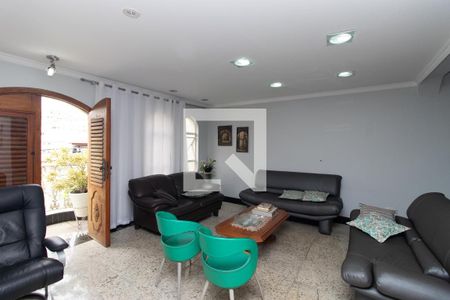 Sala de casa à venda com 4 quartos, 280m² em Vila Leonor, São Paulo