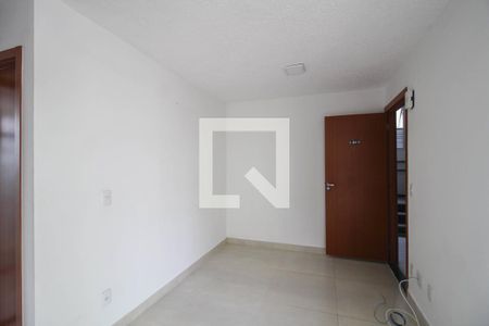 Sala de apartamento para alugar com 2 quartos, 42m² em Jardim Alvorada, Nova Iguaçu