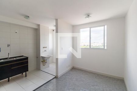 Sala de apartamento para alugar com 2 quartos, 40m² em Vila da Oportunidade, Carapicuíba