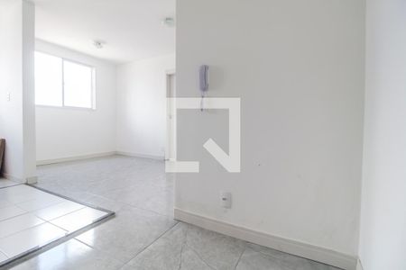 Sala  de apartamento para alugar com 2 quartos, 40m² em Vila da Oportunidade, Carapicuíba