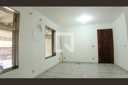 Sala de casa à venda com 3 quartos, 140m² em Parque Residencial Oratorio, São Paulo