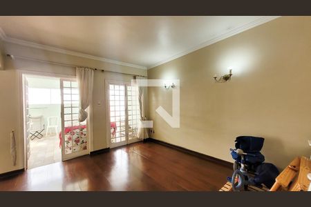 Sala de Estar de casa para alugar com 3 quartos, 250m² em Jardim Sao Carlos, Campinas