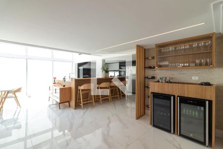 Sala de Estar de casa de condomínio para alugar com 6 quartos, 383m² em Tucuruvi, São Paulo