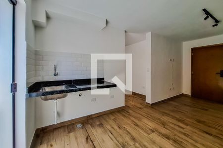 Sala / Cozinha de apartamento para alugar com 1 quarto, 40m² em Mirandópolis, São Paulo